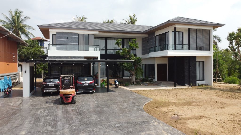 บ้านพักอาศัย คุณนลพรรณ มหามิตร