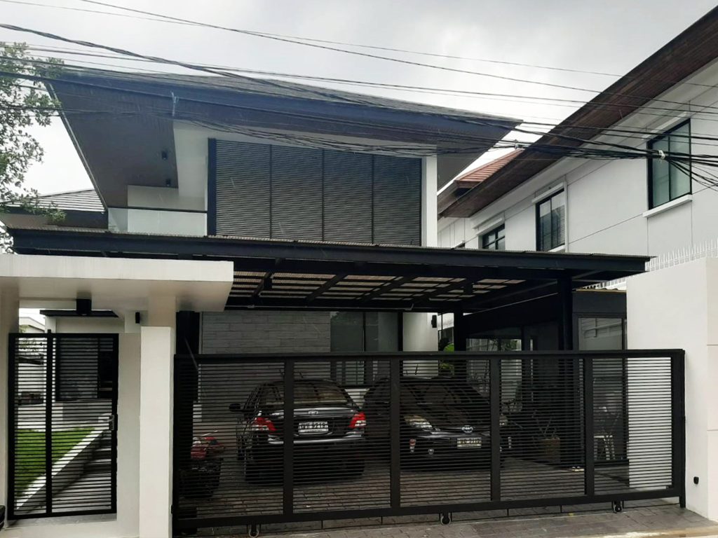 บ้านพักอาศัย คุณยุรนันท์ ยุวานนท์