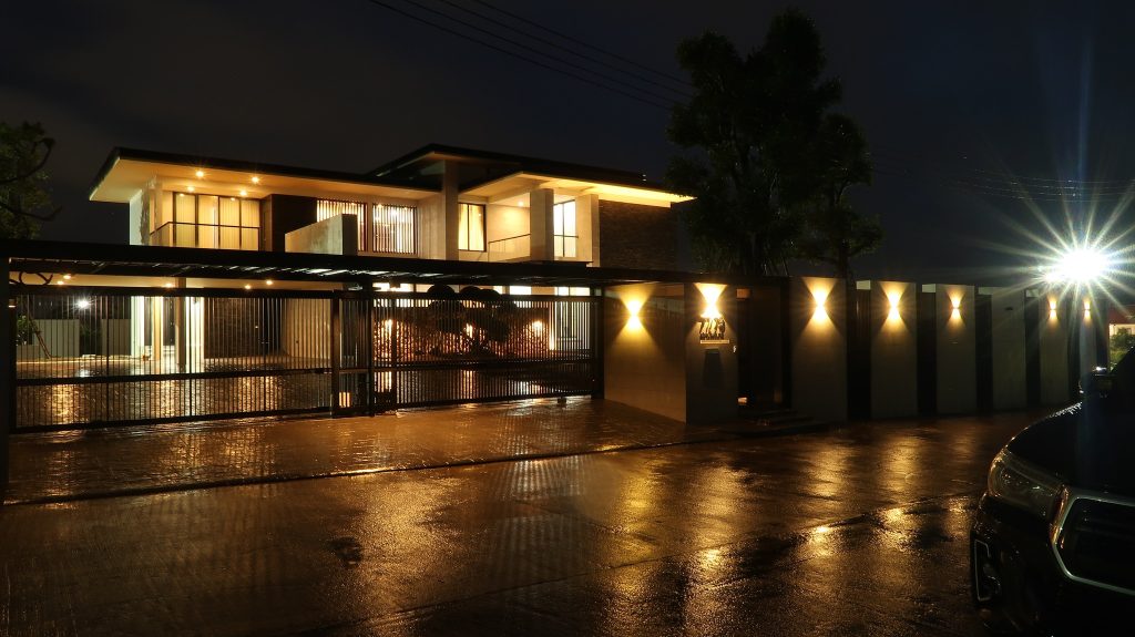 บ้านพักอาศัย คุณธิดา ปราบไพรินทร์