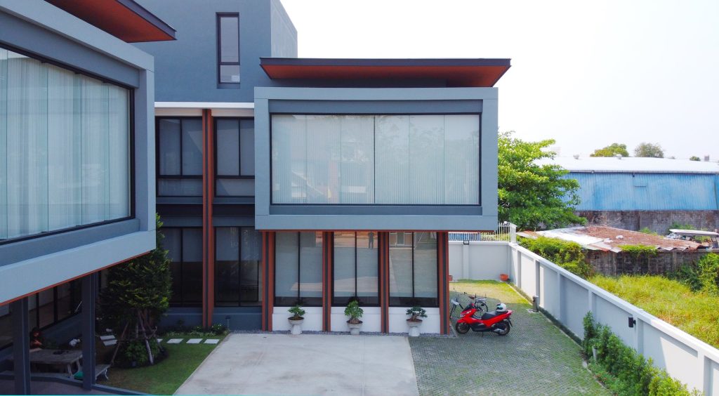 อาคารสำนักงาน 3 ชั้น คุณเต้ย