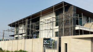 รับเหมาก่อสร้าง งานอาคาร อาคารสูงไม่เกิน 23 เมตร งานก่อสร้างสถานที่ งบประมาณ 7.5 ล้าน ขึ้นไป