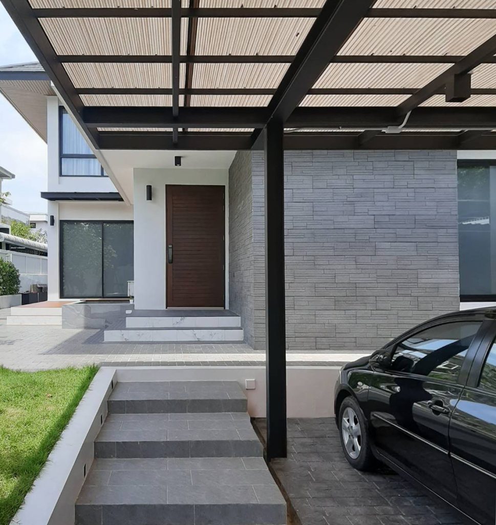 บ้านพักอาศัย คุณยุรนันท์ ยุวานนท์