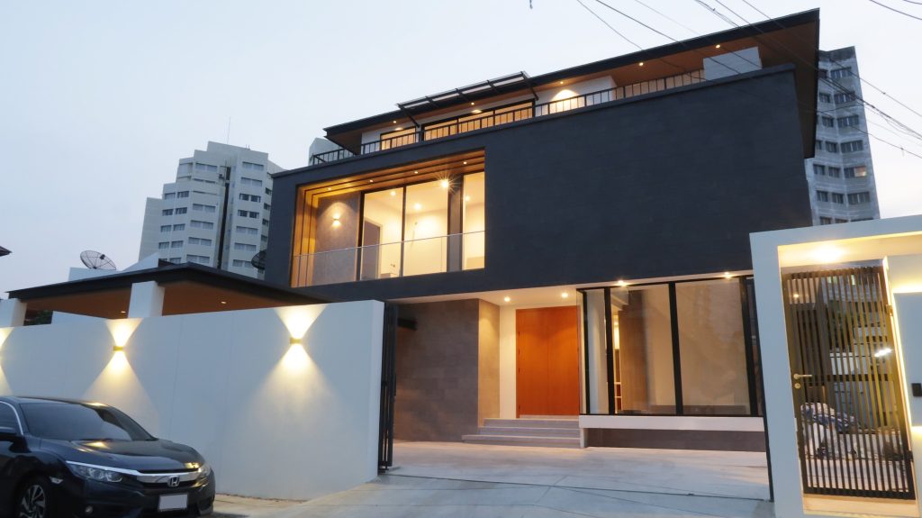 E.63 K.HOW RESIDENCE AT PATTANAKARN ROAD