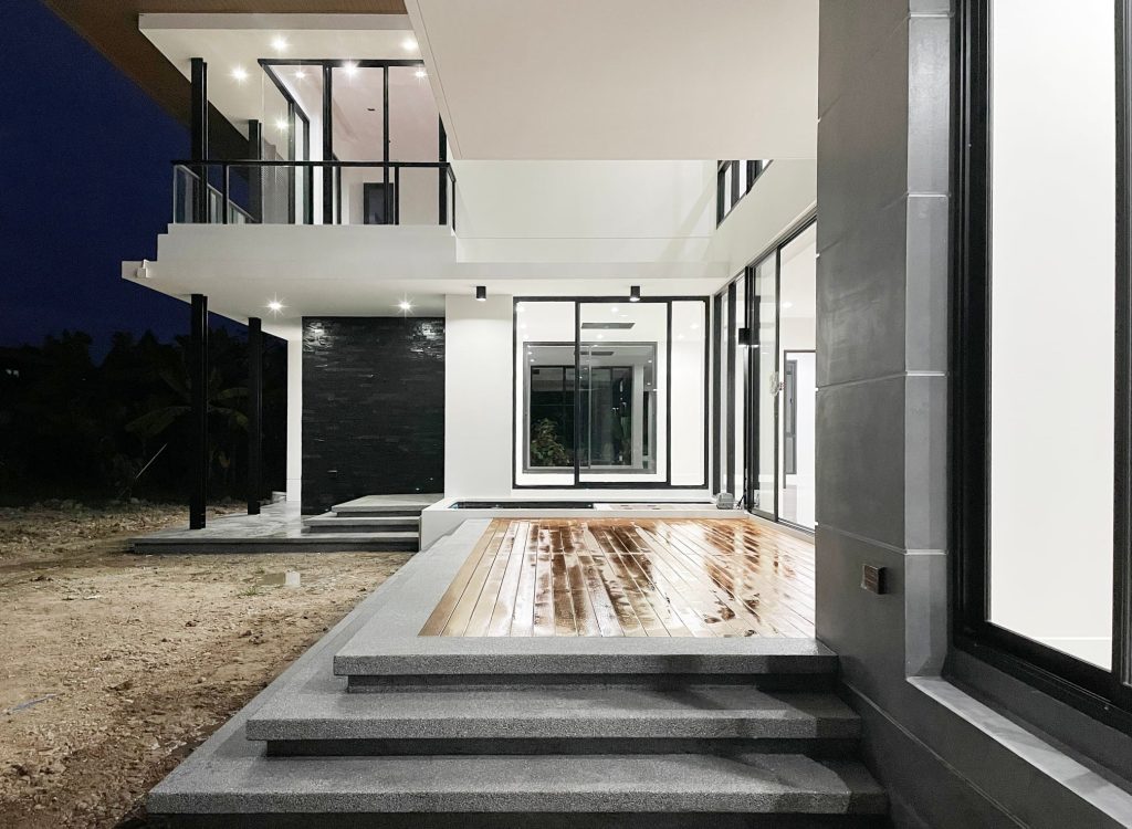 E28 K.WIROTE RESIDENCE RESORT