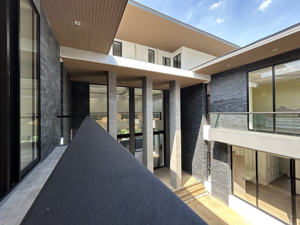 บ้านพักอาศัย 3 ชั้น คุณริณ