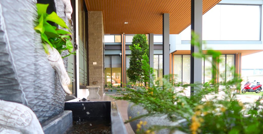 อาคารสำนักงาน 3 ชั้น คุณเต้ย