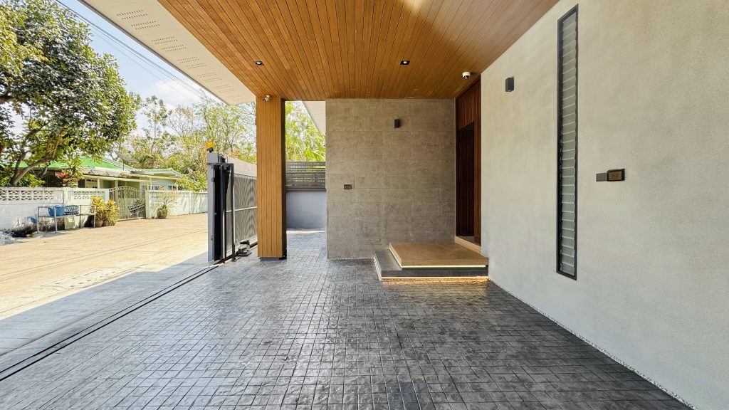 บ้านพักอาศัย โชคชัย 4