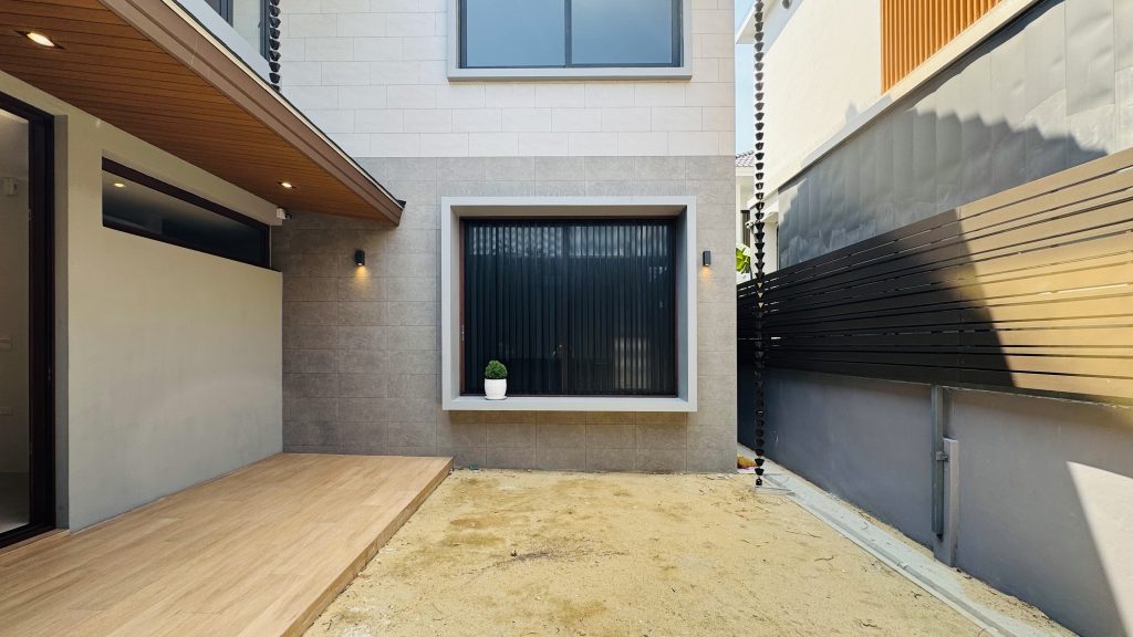 บ้านพักอาศัย โชคชัย 4